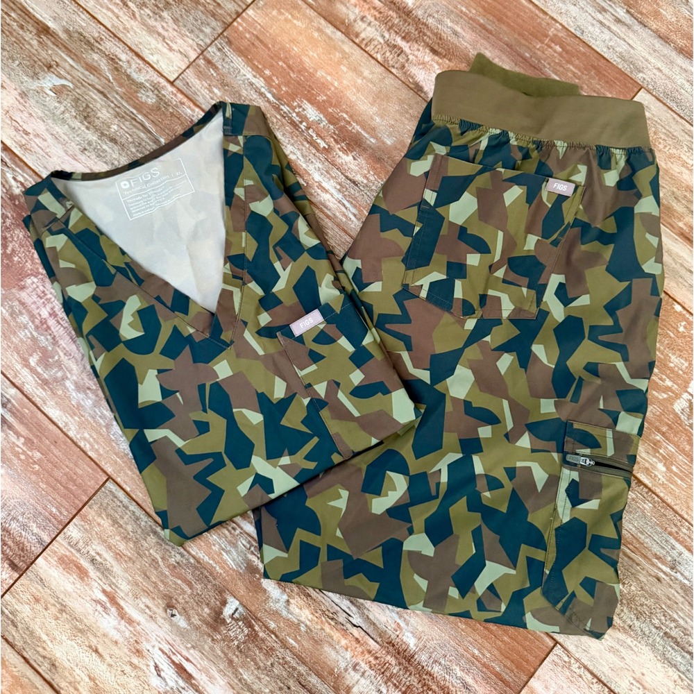 FIGS Technical Collection Scrub Set Womens XL Tall Camo Catarina Zamora Jogger